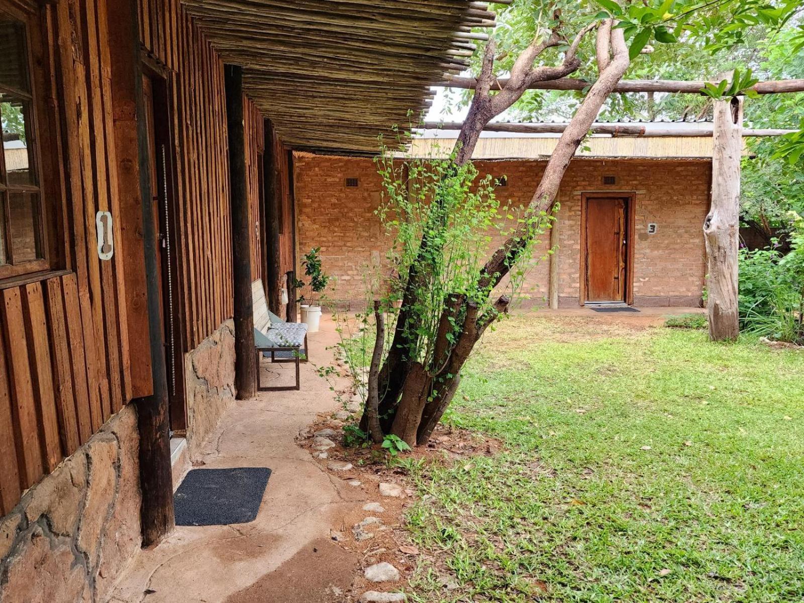 Nxabii Cottages Kasane Room photo